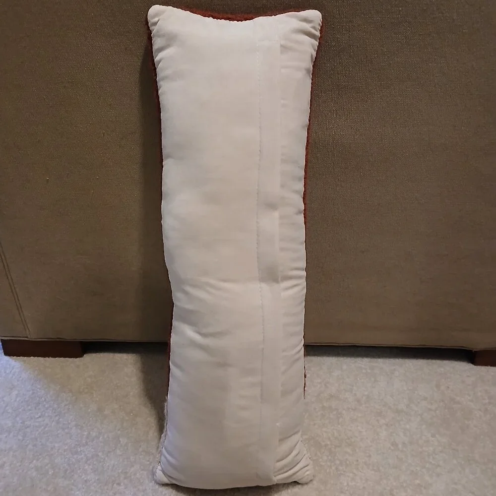 Peking Handicraft Hand-Hooked Wool Snowman Lumbar Pillow - 8x24 inches